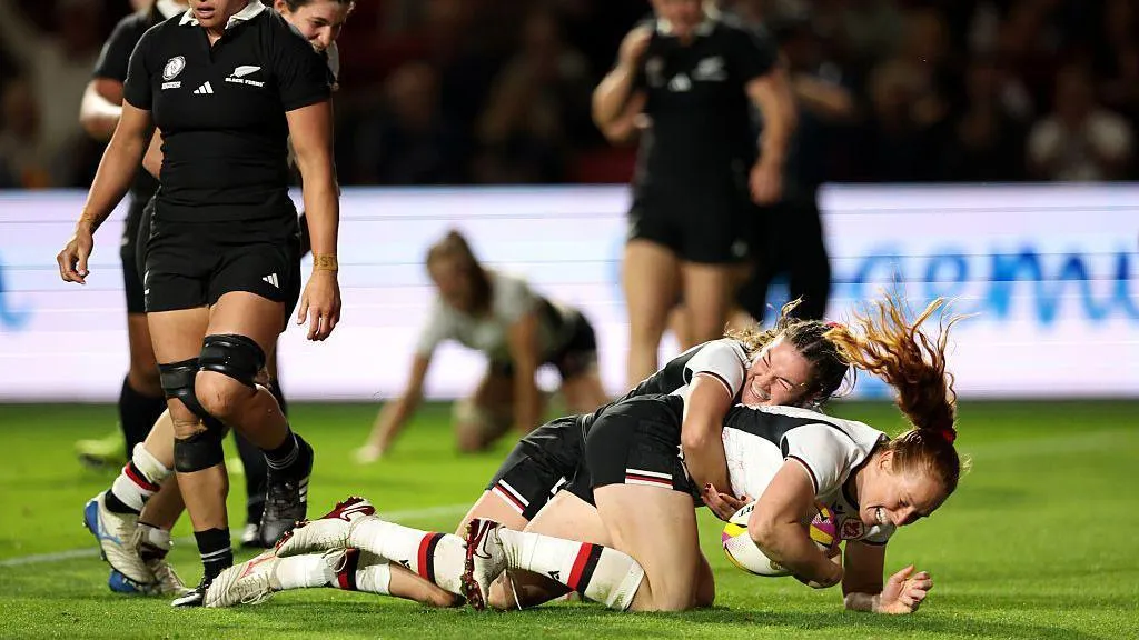 Stunning Maple Leaf side shock Kiwi side to earn place in championship match